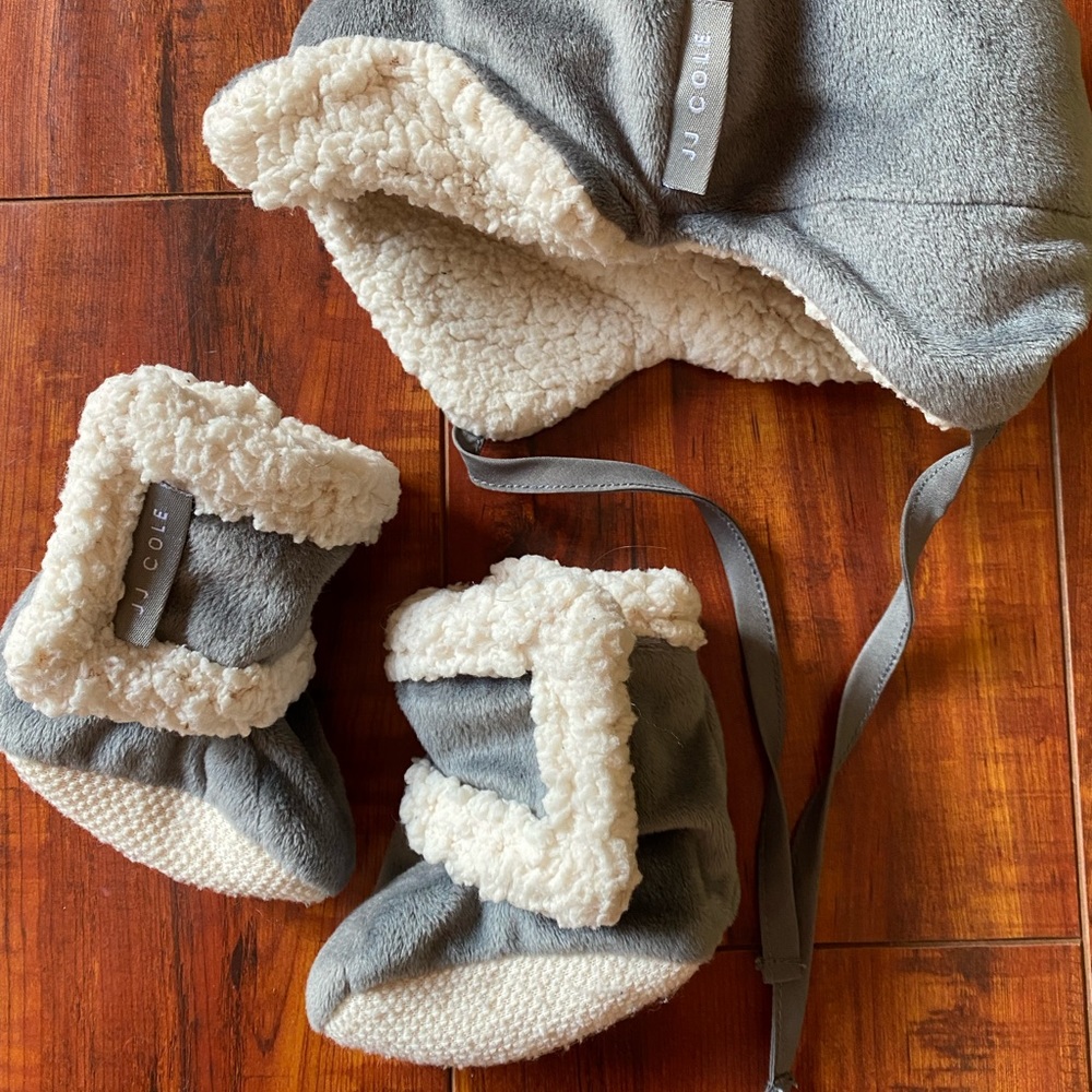 J.J Cole baby warm bundle